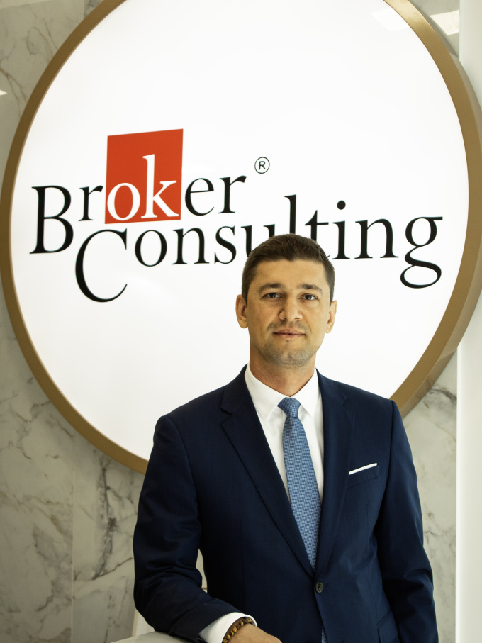 Tomáš Kučerák, Broker Consulting, a.s.
